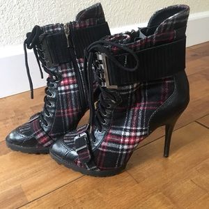 Rachel Roy booties